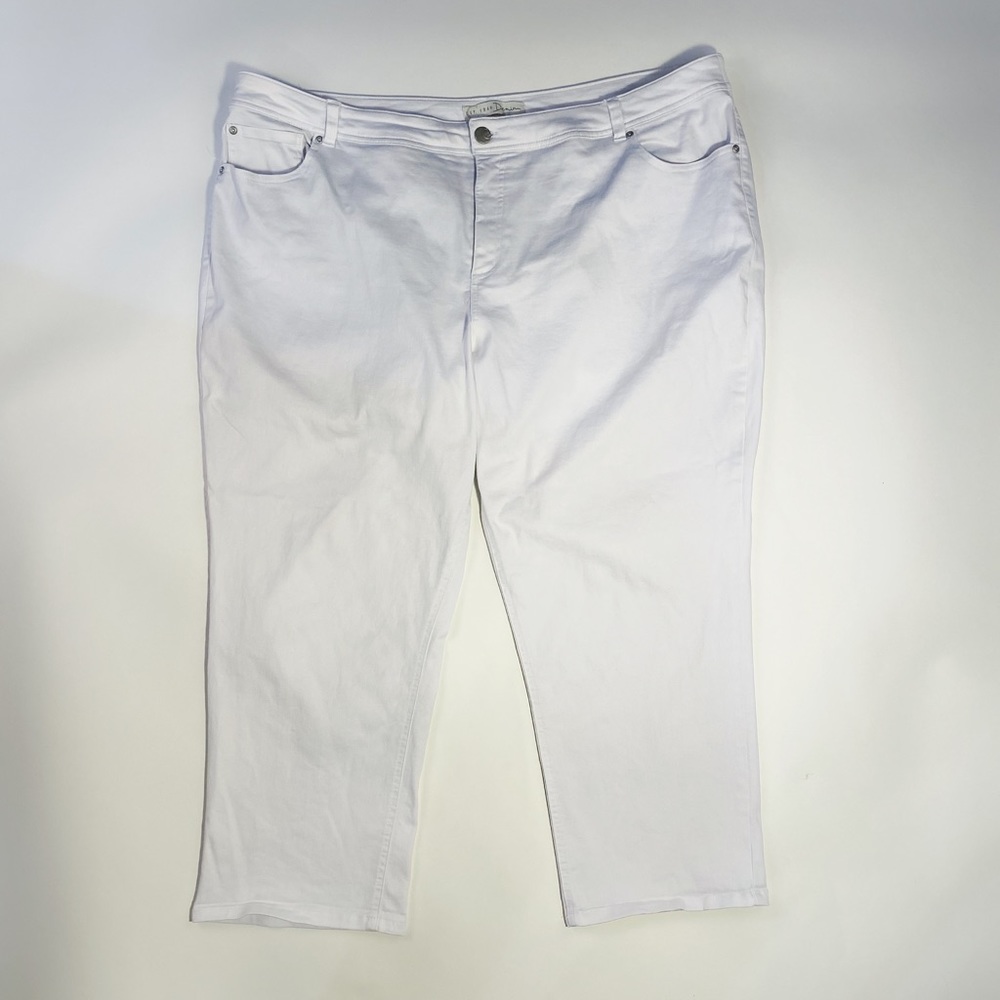 Cato White Denim 24w Capris